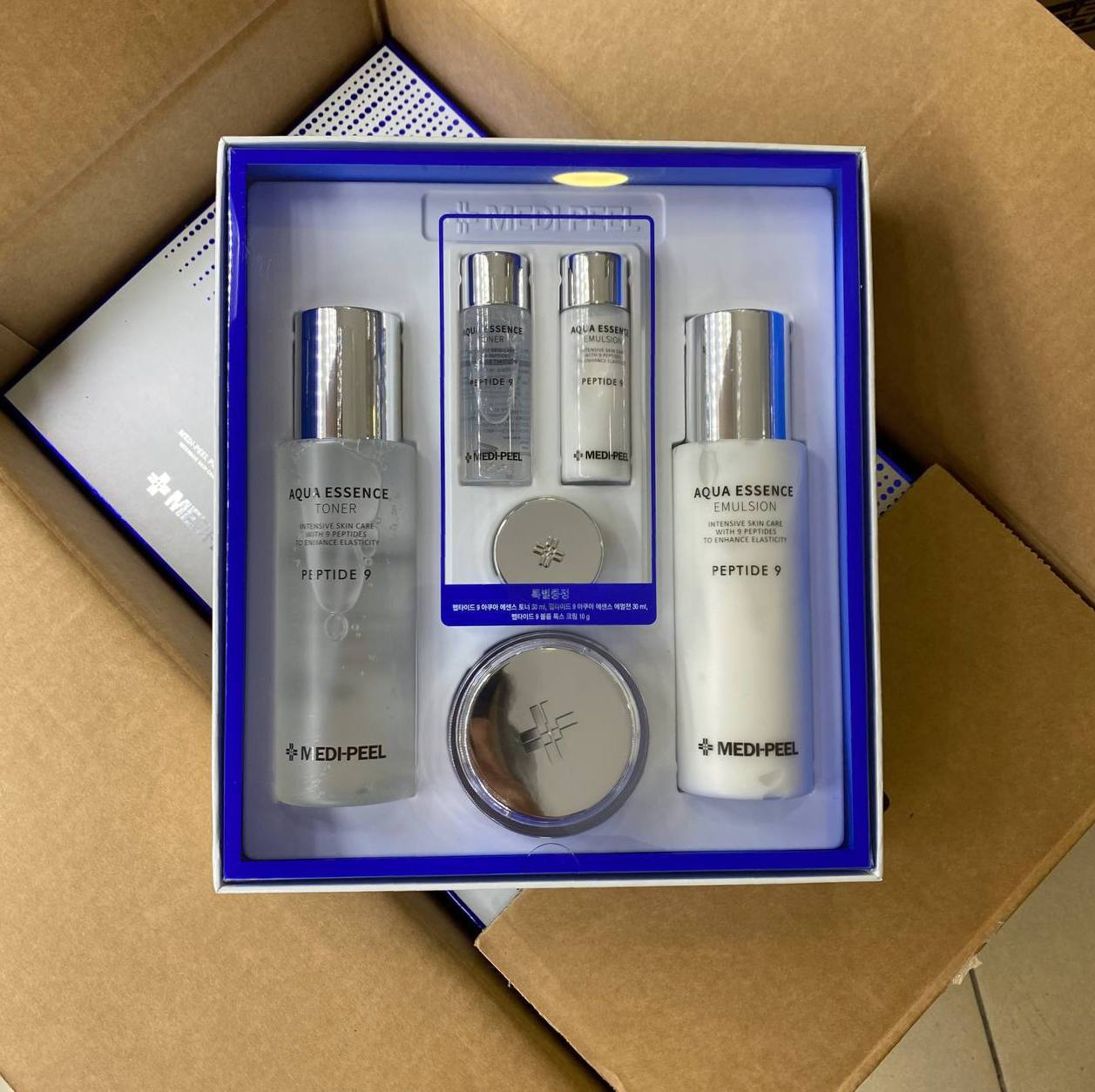 Антивозрастной увлажняющий набор Medi-Peel Peptide 9 Skin Care Special Set