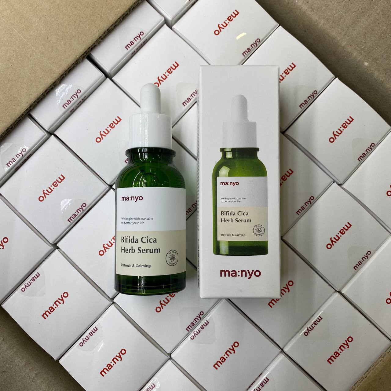 Успокаивающая сыворотка против воспалений Manyo Bifida Cica Herb Serum