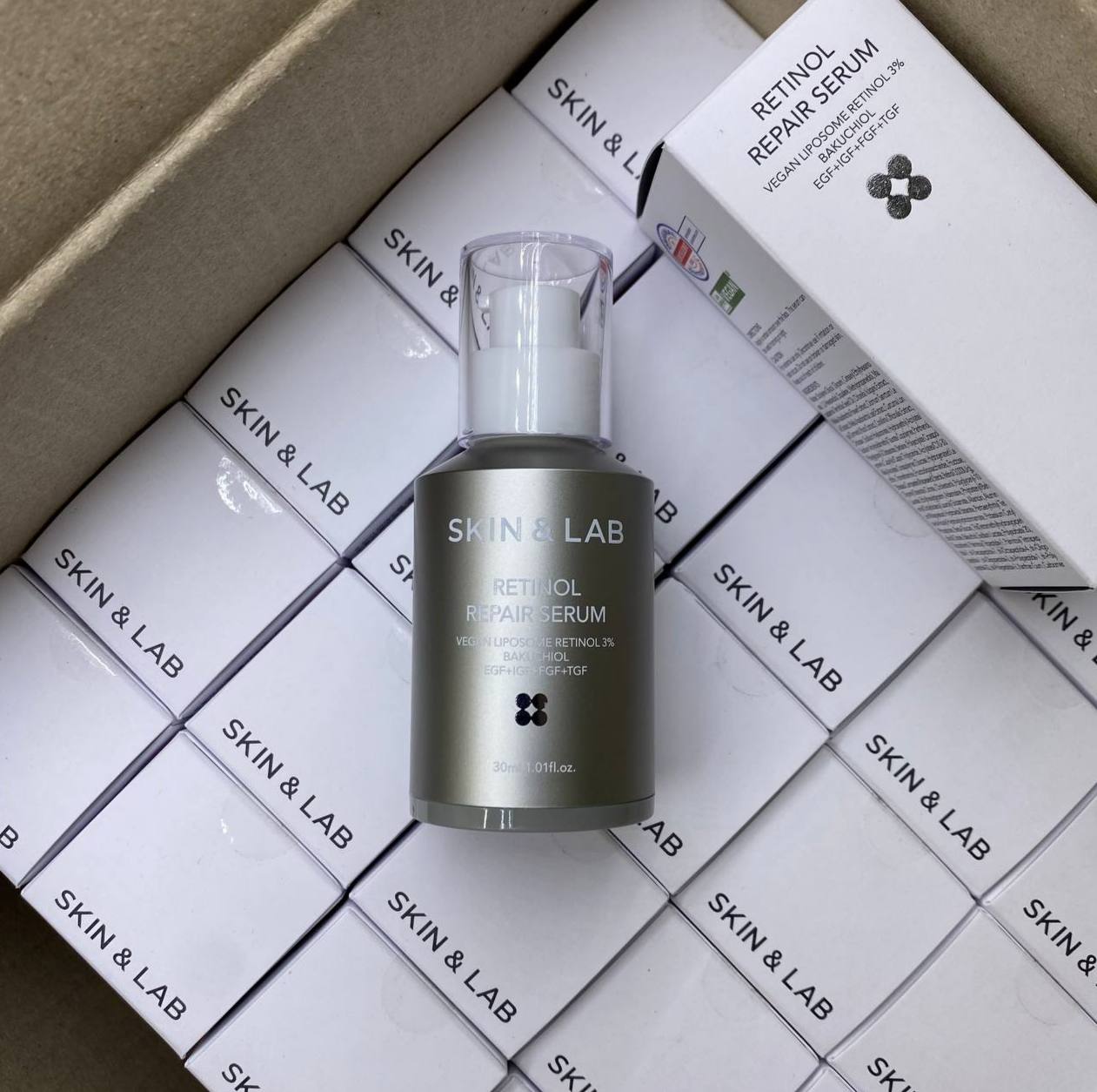 Антивозрастная сыворотка с 3% липосомального ретинола и пептидами SKIN&LAB Retinol Repair Serum